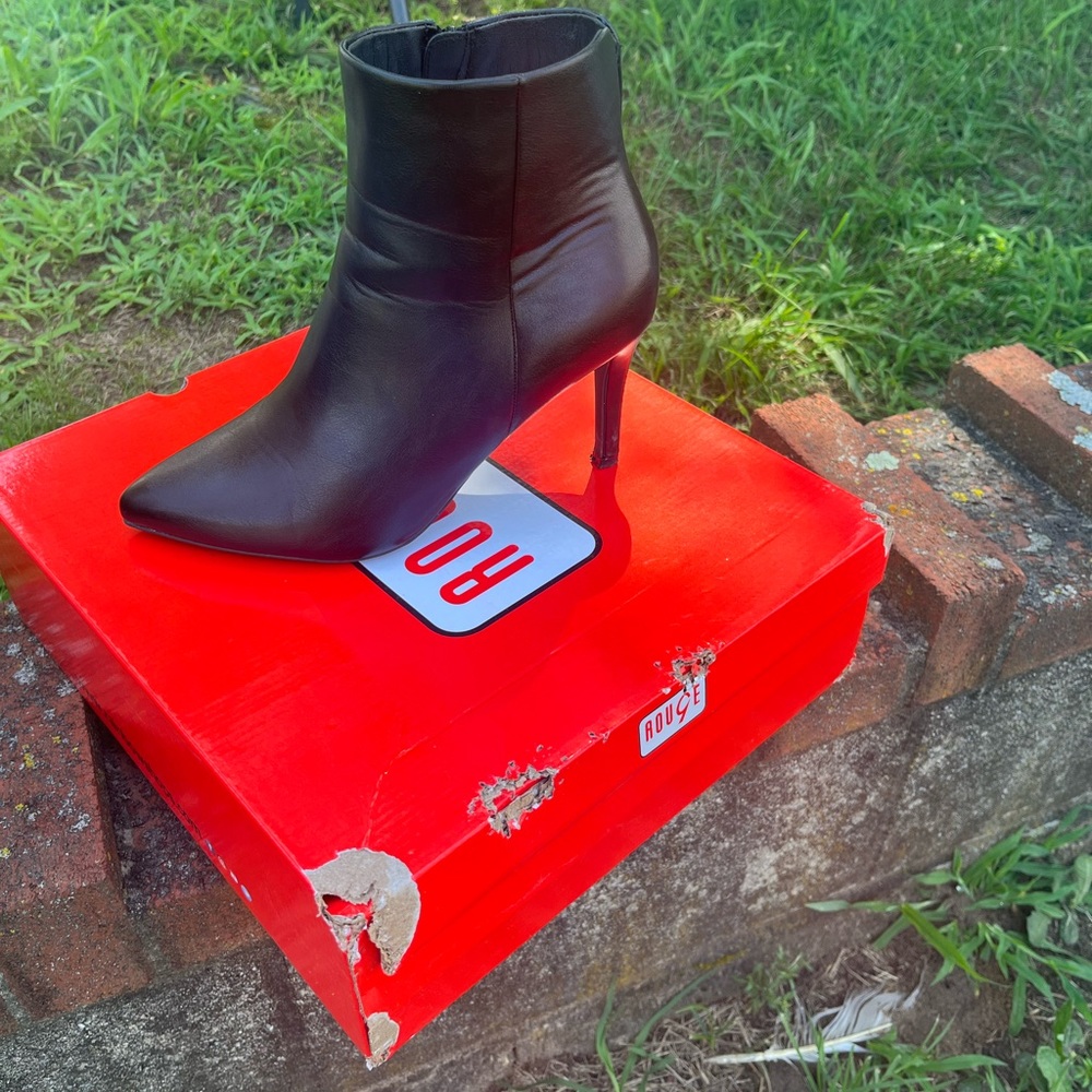 Women’s dressy ankle boots…